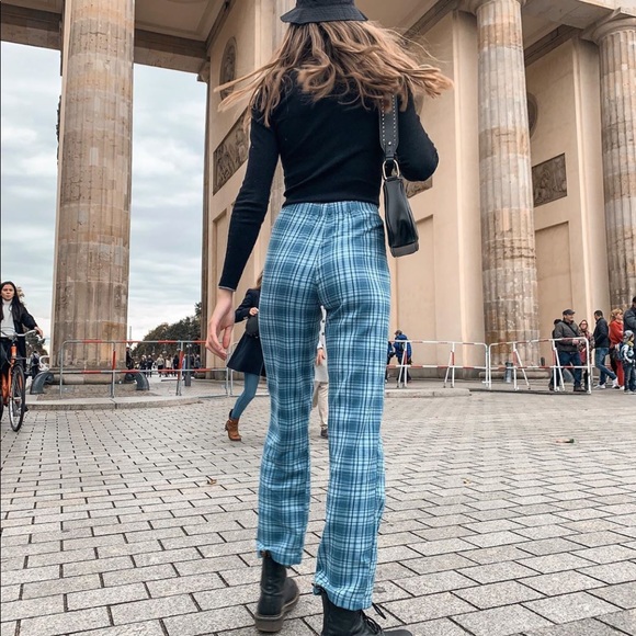 Brandy Melville jgalt blue plaid Tilden pants NWOT - Picture 2 of 7